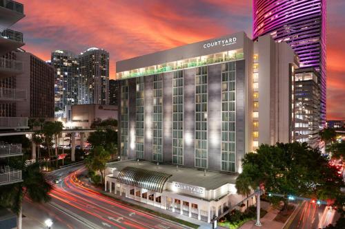 Courtyard Miami Downtown Brickell Area