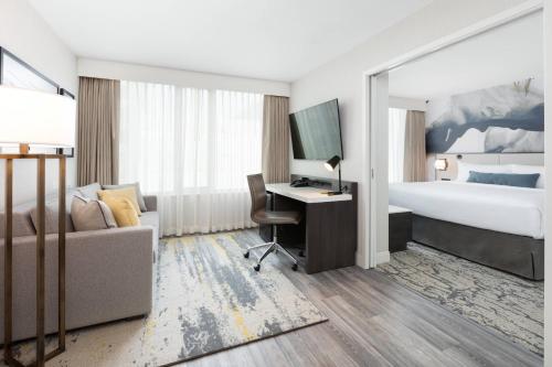 Delta Hotels by Marriott Vancouver Downtown Suites - Downtown Vancouver
